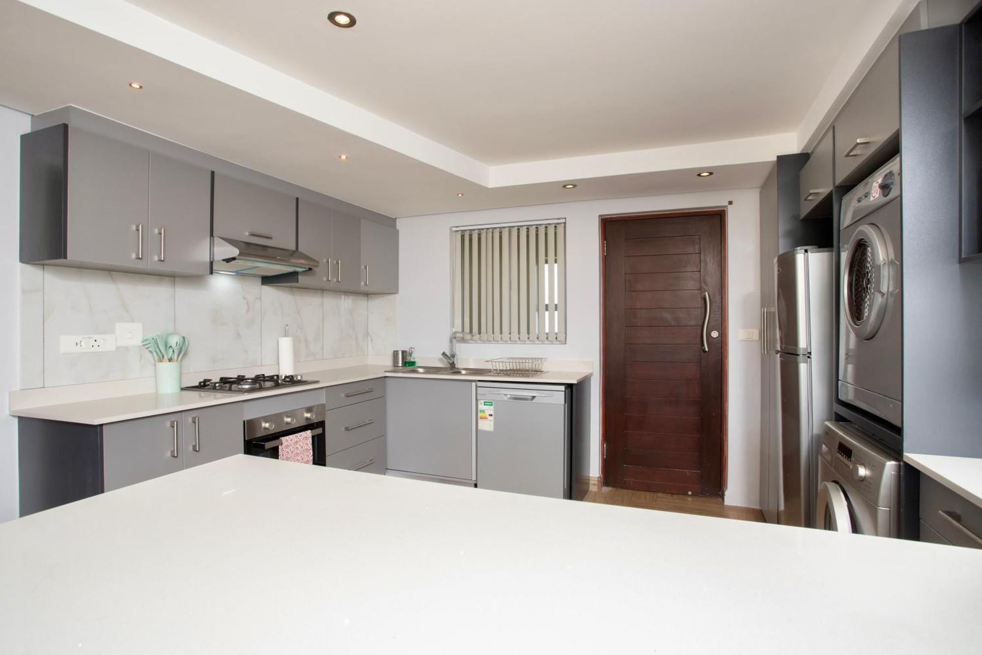 Nautica 410 By Mountain City Investments Mossel Bay Exterior foto